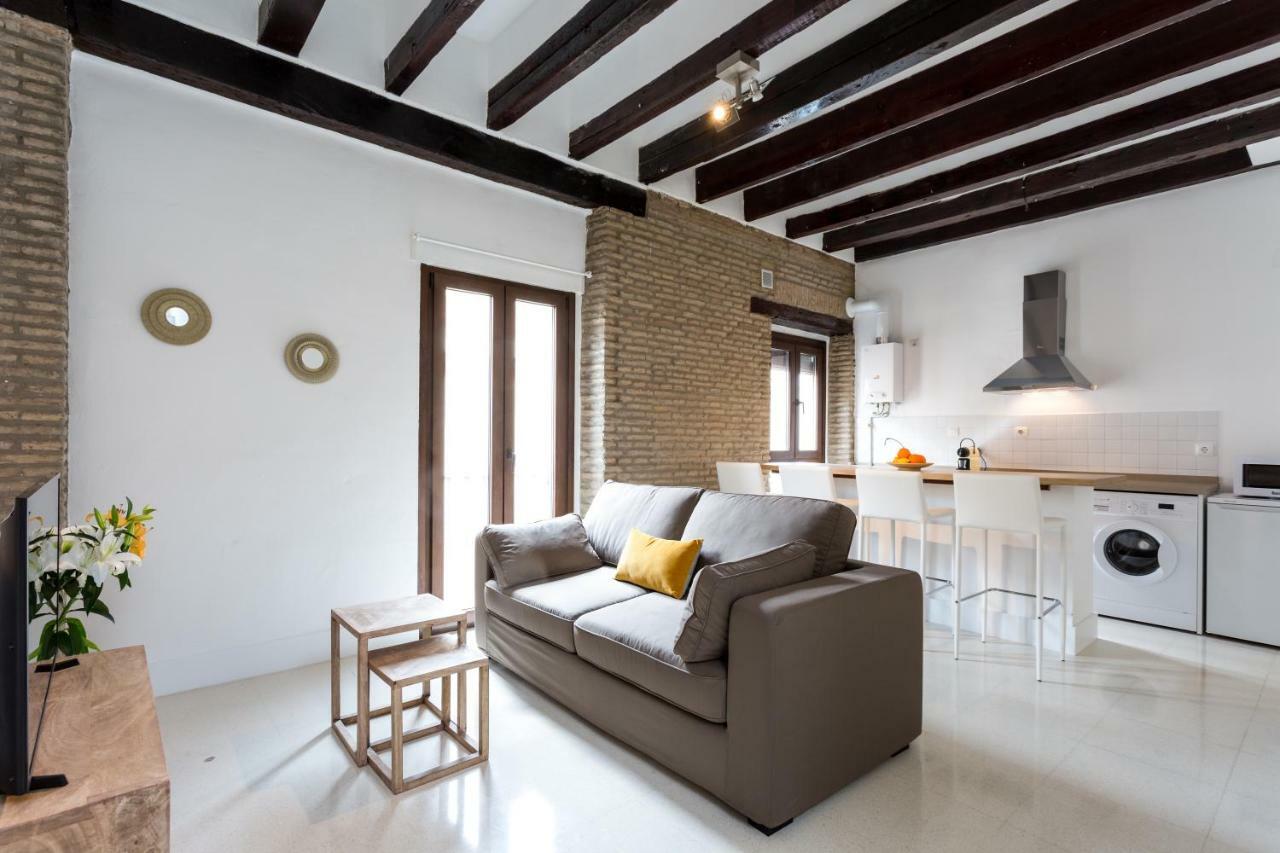 Almazen Apartamentos, Arrayan 23 セビリア エクステリア 写真