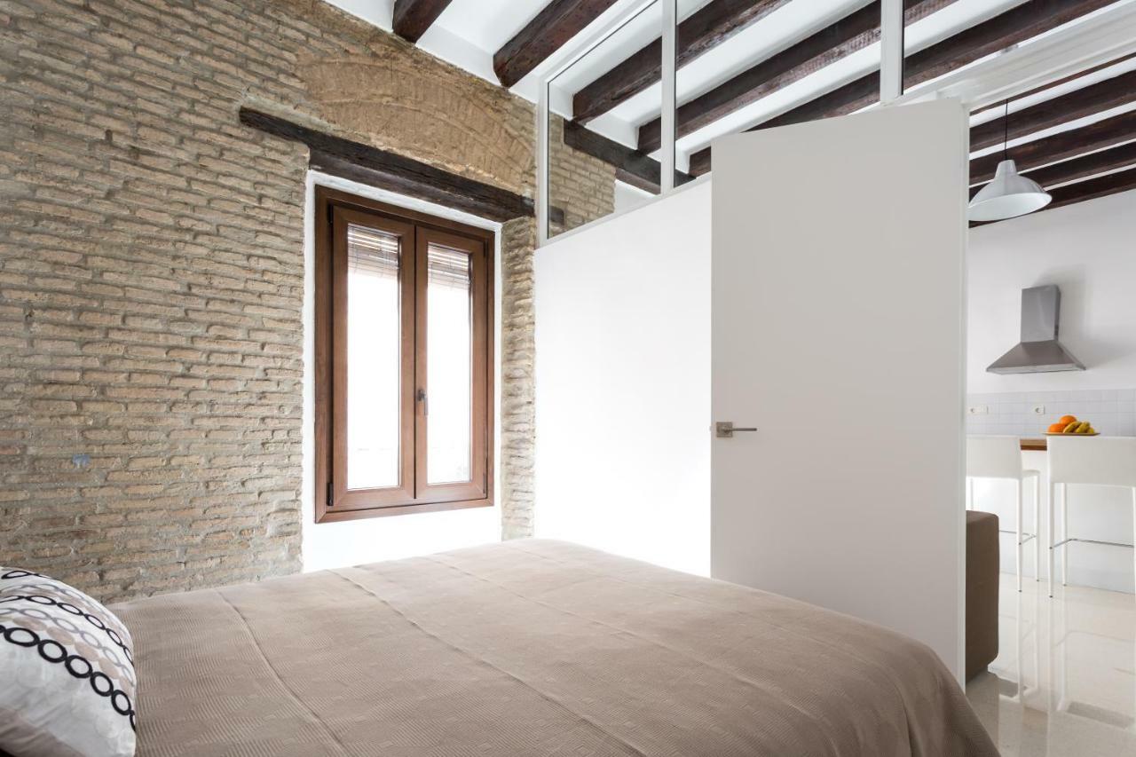 Almazen Apartamentos, Arrayan 23 セビリア エクステリア 写真